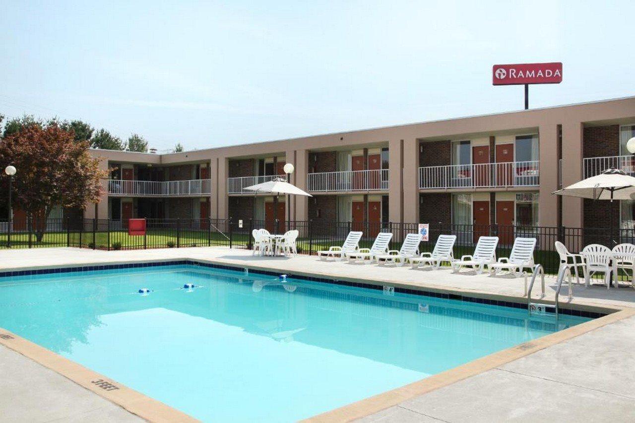 Ramada By Wyndham Wytheville Zewnętrze zdjęcie