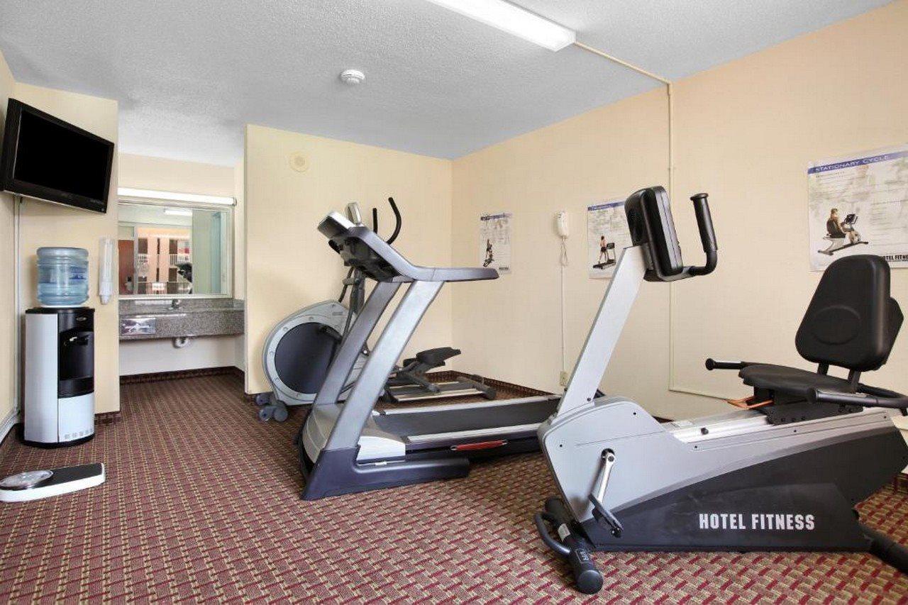Ramada By Wyndham Wytheville Zewnętrze zdjęcie