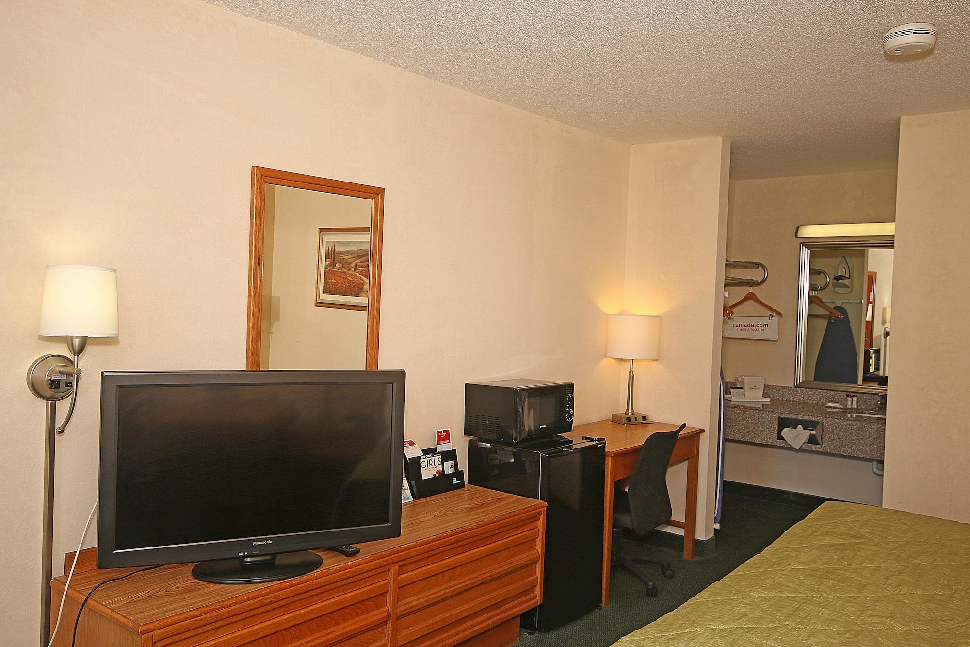 Ramada By Wyndham Wytheville Zewnętrze zdjęcie