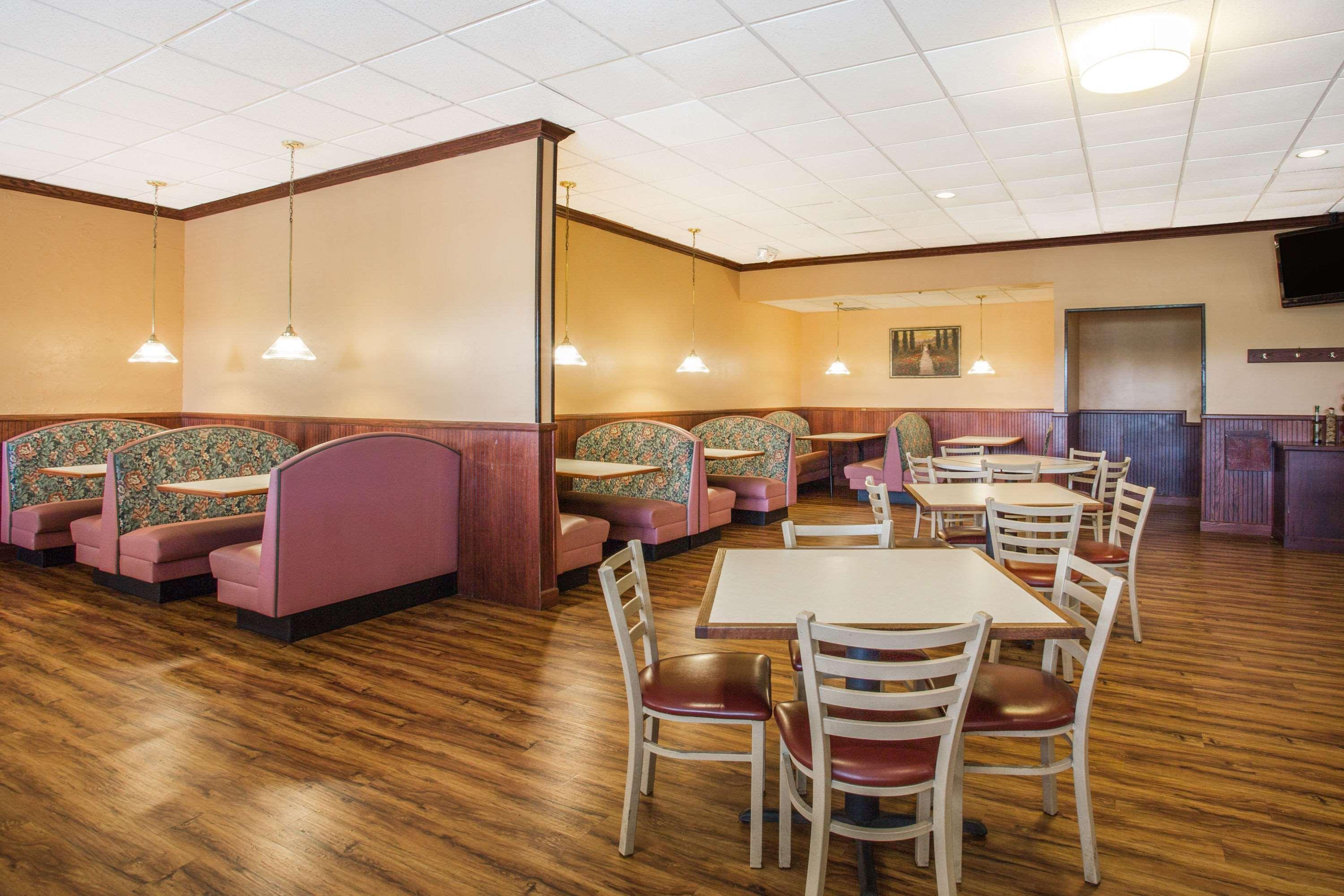 Ramada By Wyndham Wytheville Zewnętrze zdjęcie