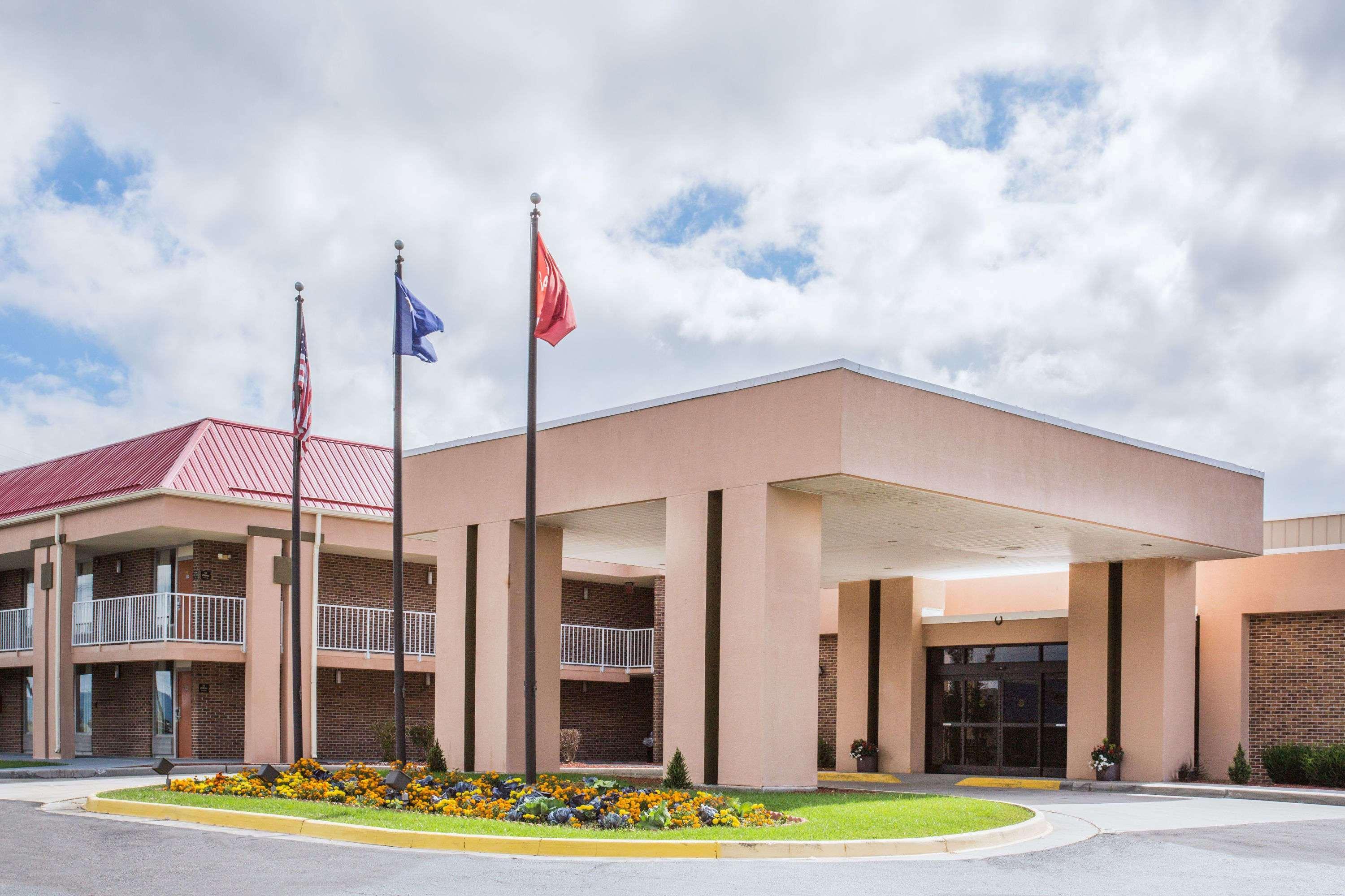 Ramada By Wyndham Wytheville Zewnętrze zdjęcie