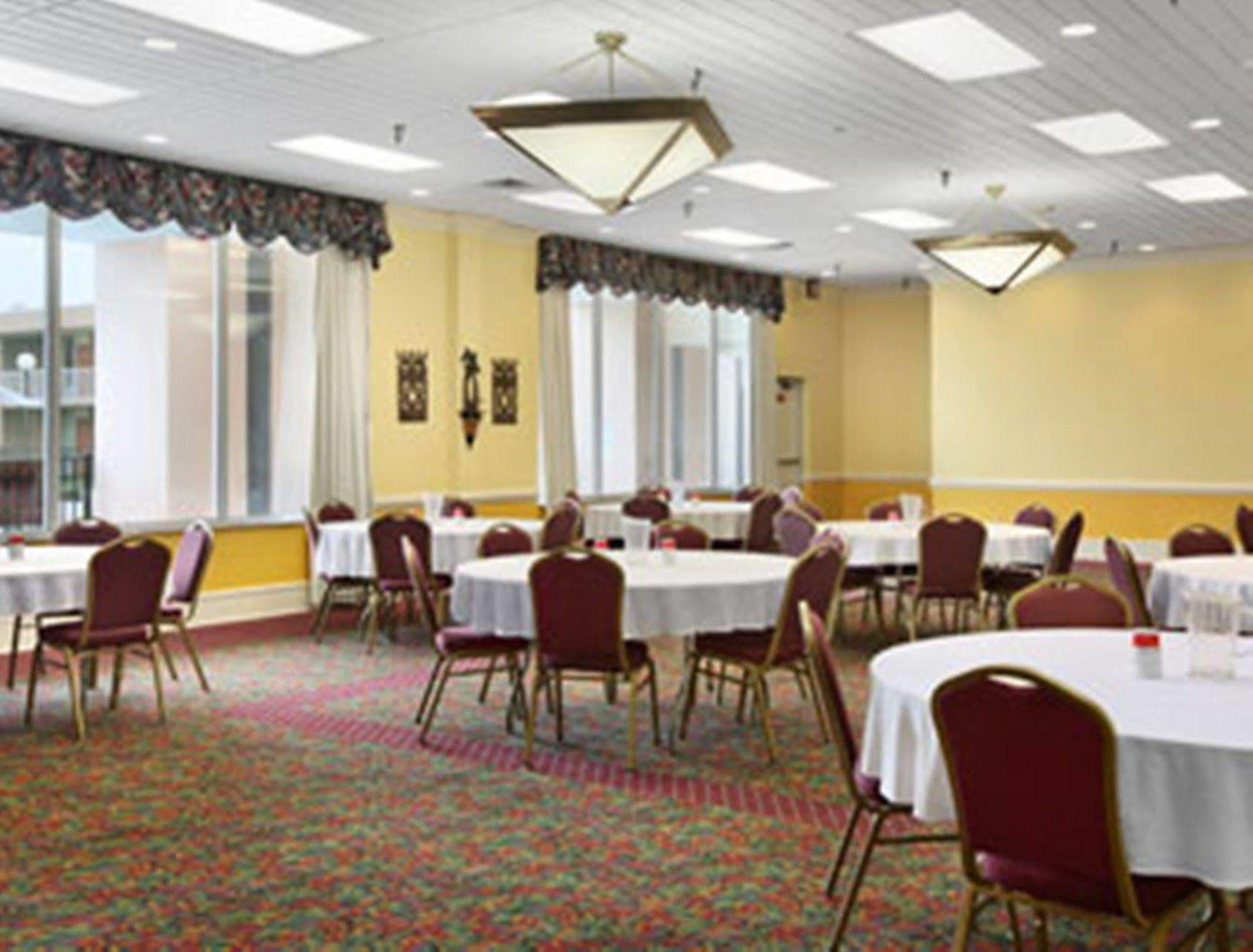 Ramada By Wyndham Wytheville Zewnętrze zdjęcie