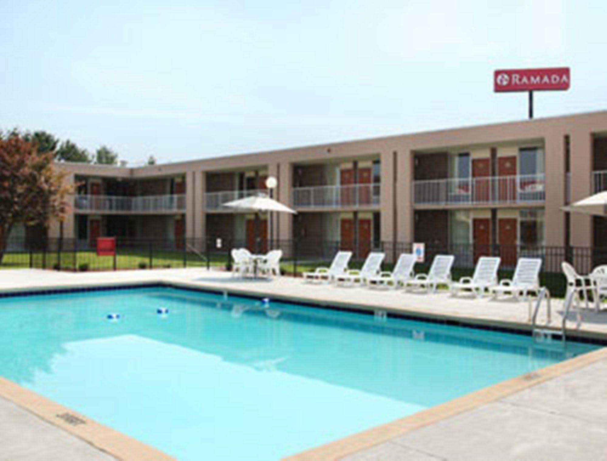 Ramada By Wyndham Wytheville Zewnętrze zdjęcie