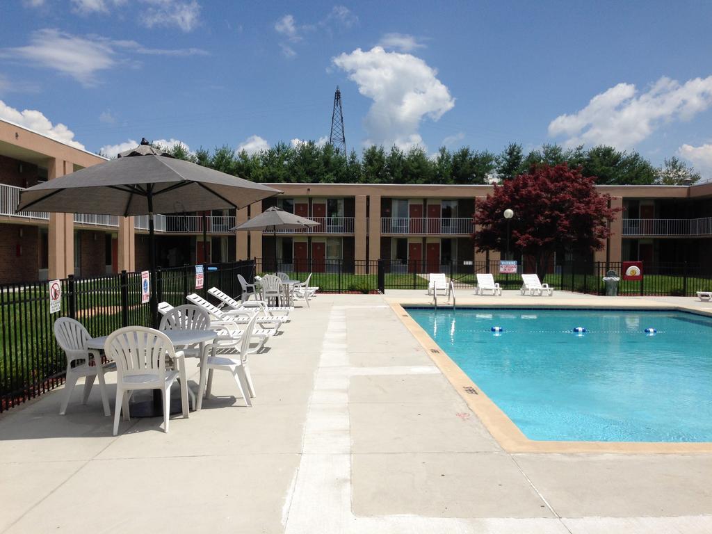 Ramada By Wyndham Wytheville Zewnętrze zdjęcie